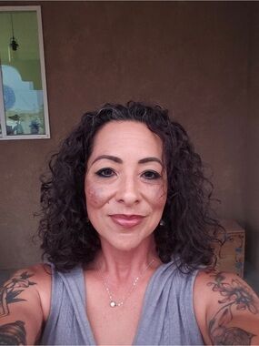 Meet your Posher, Joy